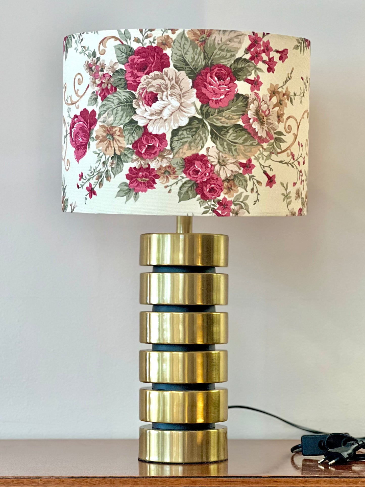 Vero Metallic Lamp Base