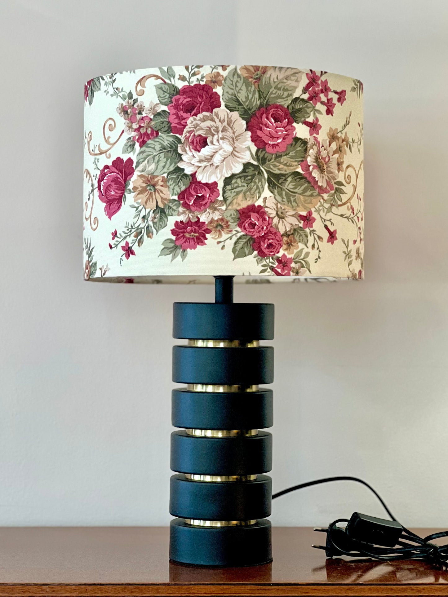 Vero Metallic Lamp Base