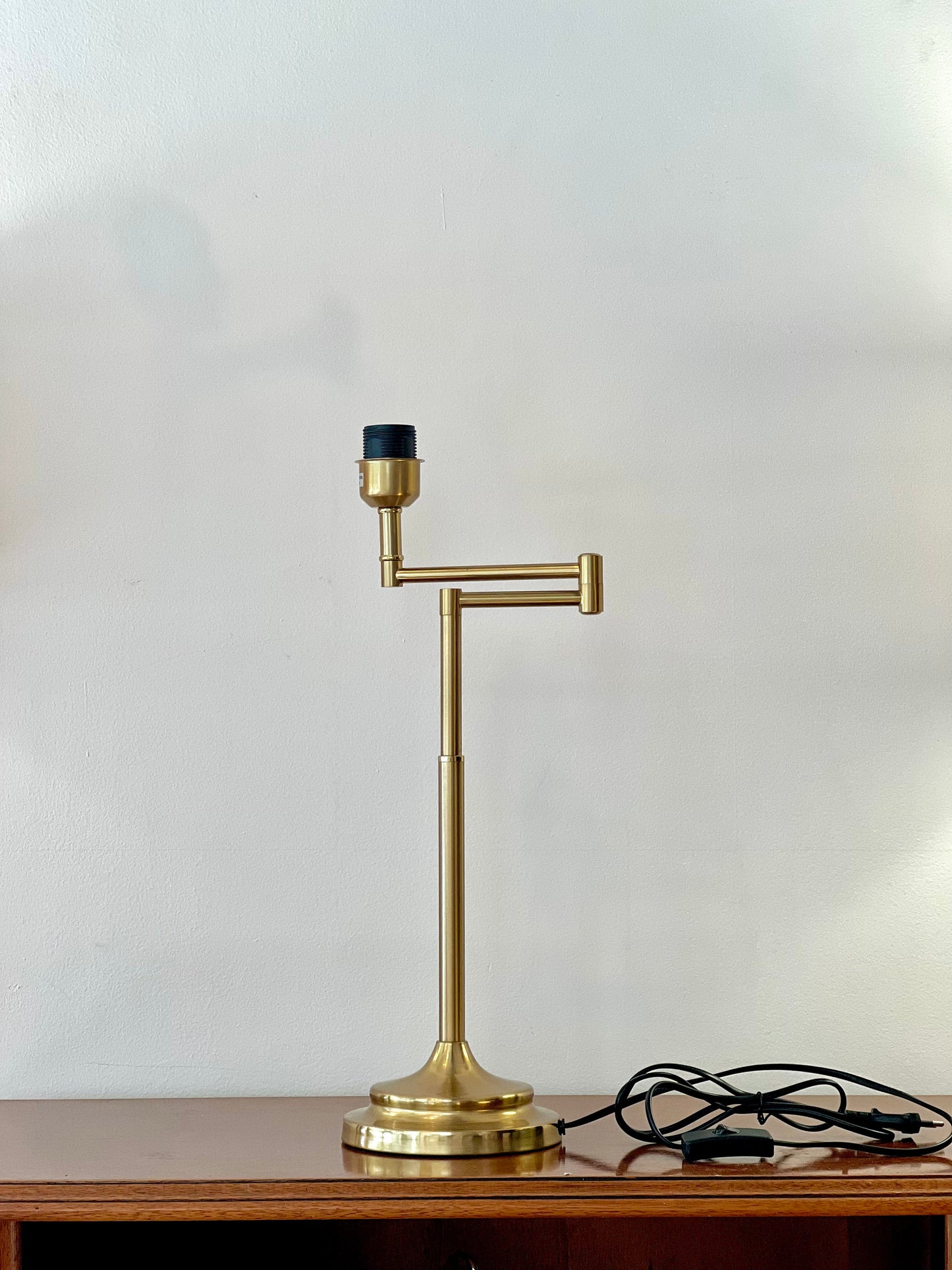 Milano Metallic Lamp Base